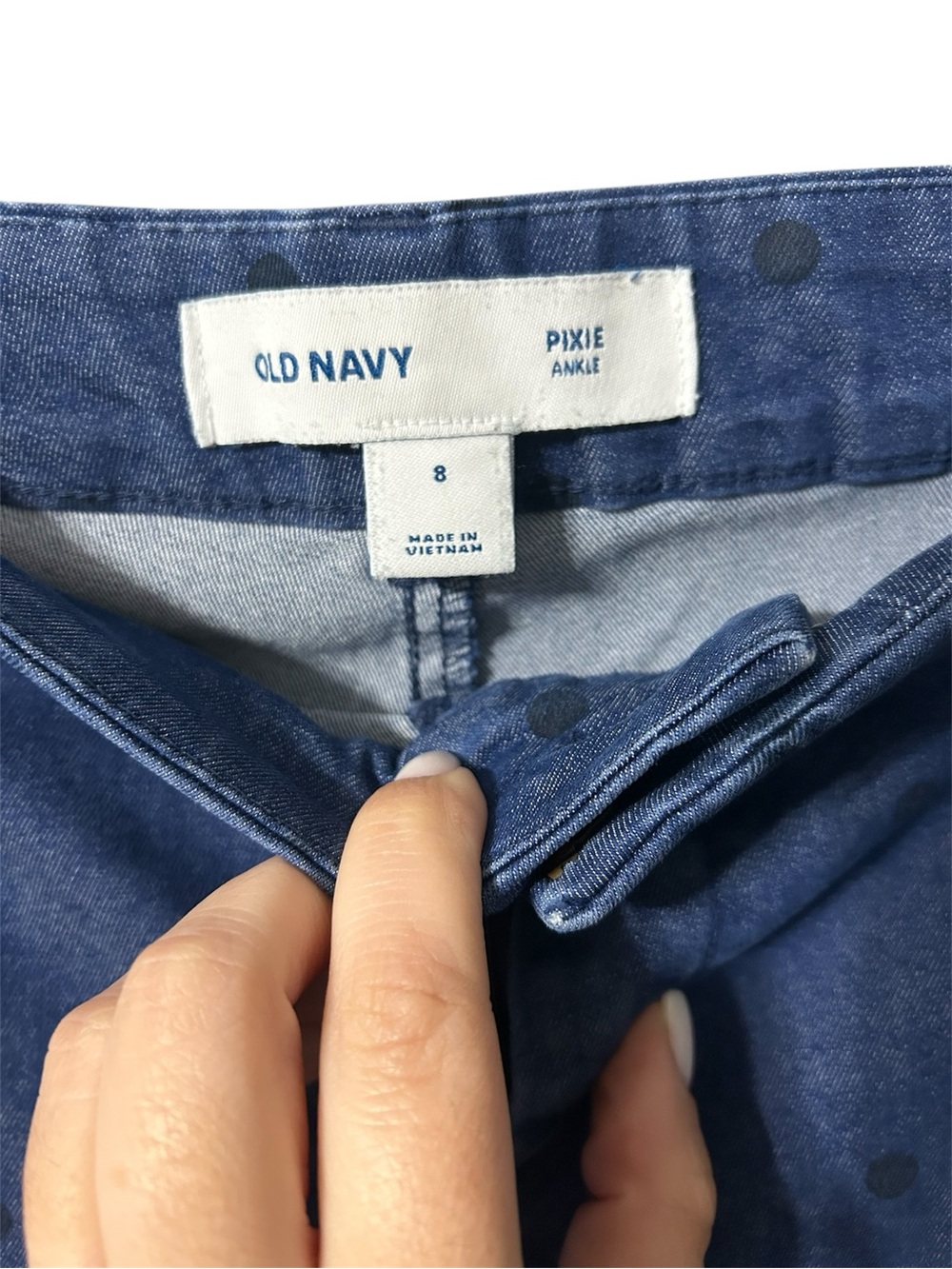Old Navy Pixie Ankle Pants Blue Polka Dot Skinny Chino Size 8 Cotton Blend - Picture 2 of 8